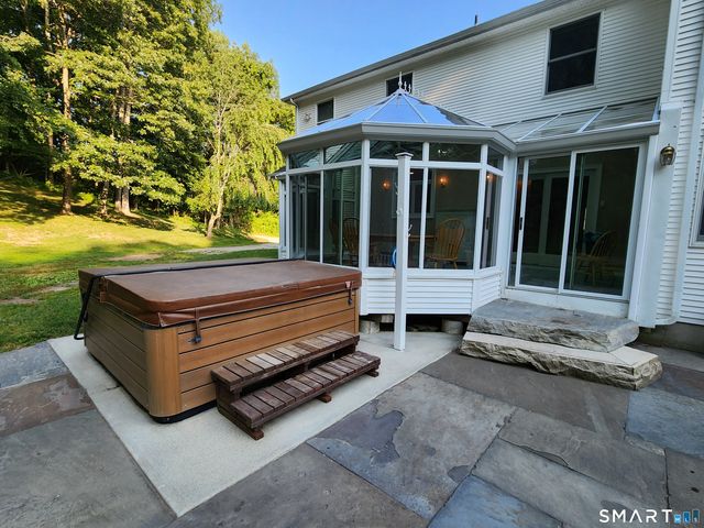 38 Emerald Glen Lane, Salem, CT 06420