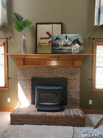 38 Emerald Glen Lane, Salem, CT 06420