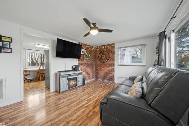 1040 Mayer Road, Kimball Twp, MI 48074