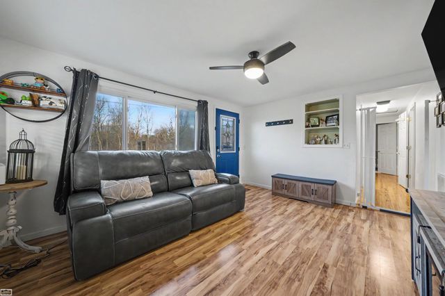 1040 Mayer Road, Kimball Twp, MI 48074