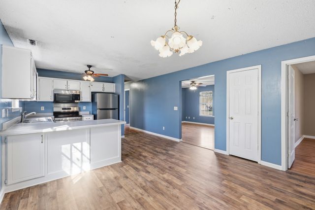 103 Ruth Ln, La Vergne, TN 37086