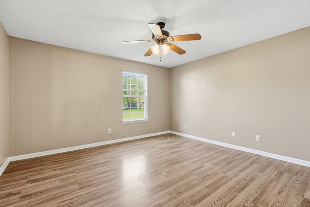 103 Ruth Ln, La Vergne, TN 37086