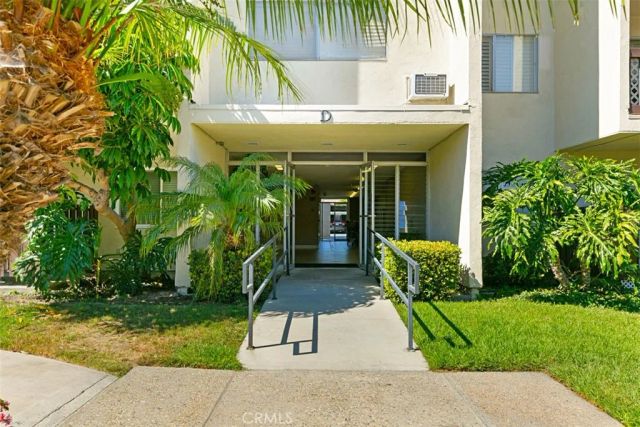 12200 Montecito Rd F105, Seal Beach, CA 90740