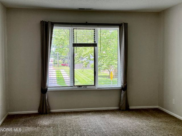 2704 Westcastle Drive, 4, Toledo, OH 43615