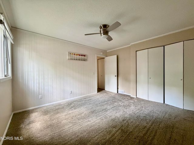 2704 Westcastle Drive, 4, Toledo, OH 43615