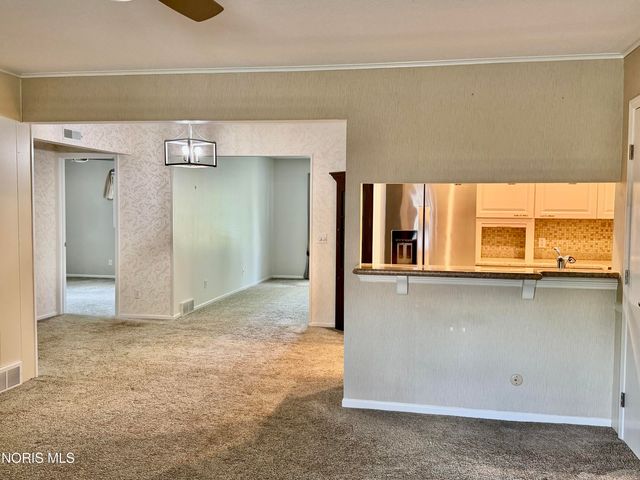 2704 Westcastle Drive, 4, Toledo, OH 43615