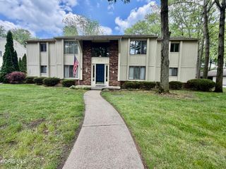 2704 Westcastle Drive, 4, Toledo, OH 43615