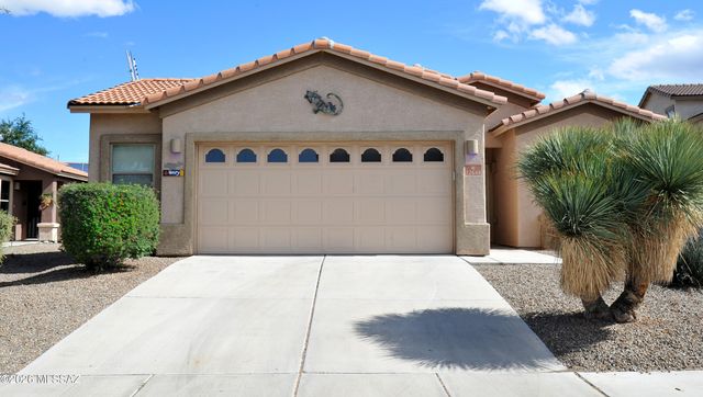 12648 N Golden Jubilee Drive, Marana, AZ 85653