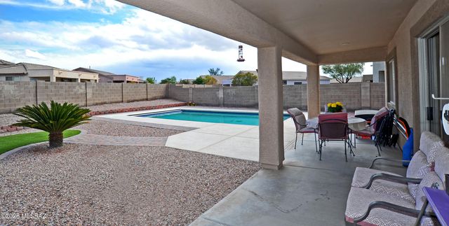 12648 N Golden Jubilee Drive, Marana, AZ 85653