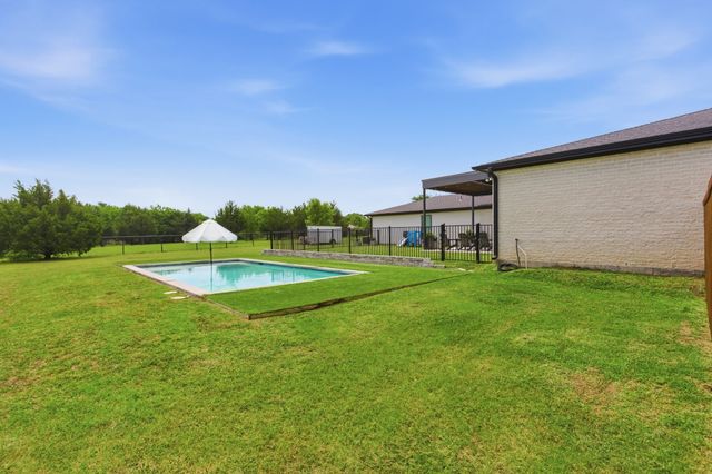 1413 Lariat Circle, Oak Leaf, TX 75154
