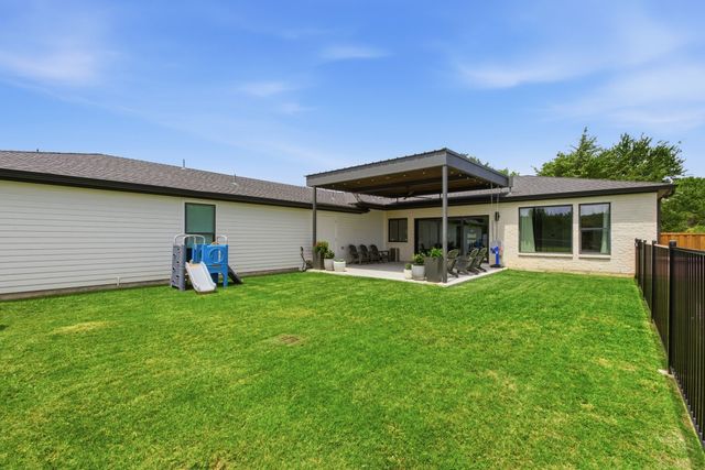 1413 Lariat Circle, Oak Leaf, TX 75154