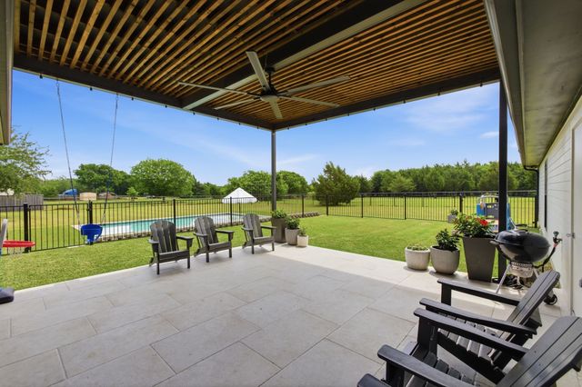 1413 Lariat Circle, Oak Leaf, TX 75154