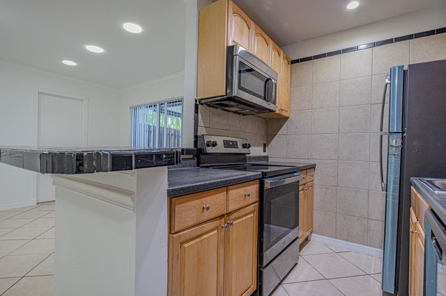 7 CROSSINGS Circle C, Boynton Beach, FL 33435