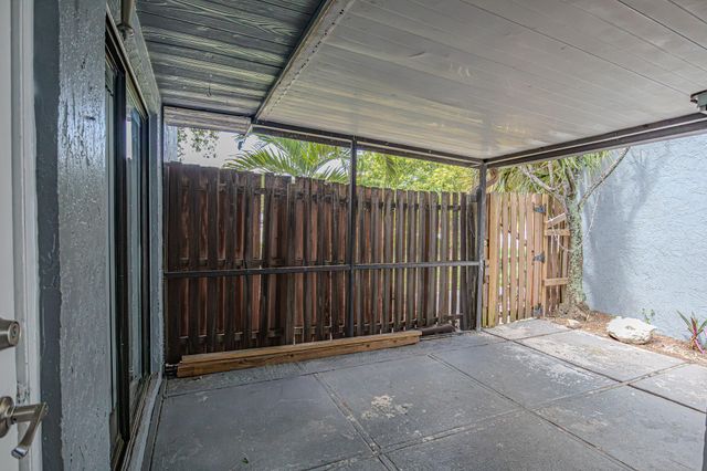 7 CROSSINGS Circle C, Boynton Beach, FL 33435
