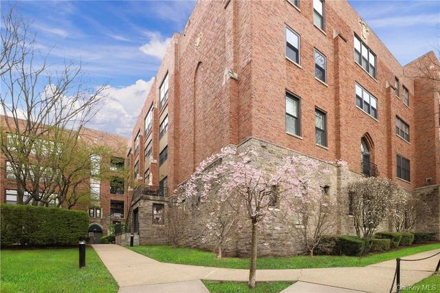 55 Mckinley Avenue D2-3, White Plains, NY 10606