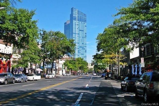 55 Mckinley Avenue D2-3, White Plains, NY 10606