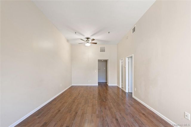 55 Mckinley Avenue D2-3, White Plains, NY 10606