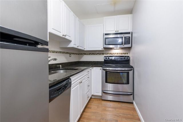 55 Mckinley Avenue D2-3, White Plains, NY 10606