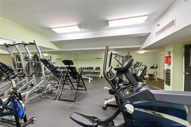 55 Mckinley Avenue D2-3, White Plains, NY 10606