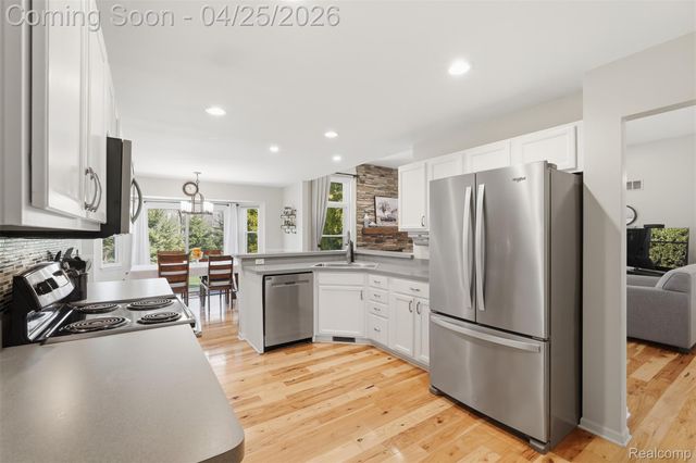 4325 Kellie Court, Oceola Township, MI 48855