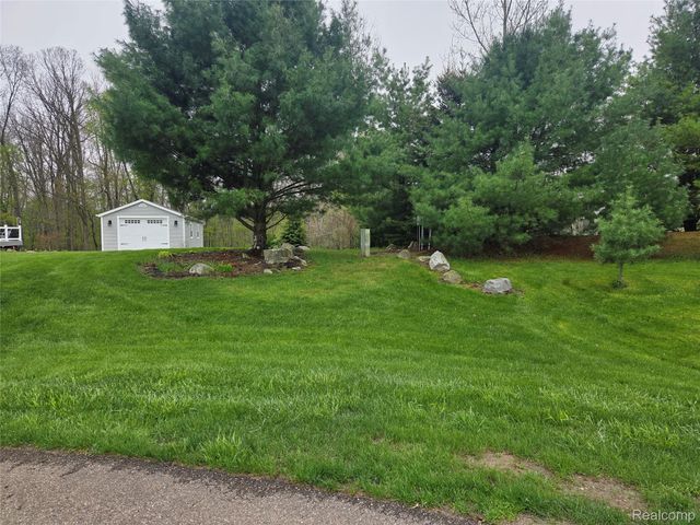 4325 Kellie Court, Oceola Township, MI 48855