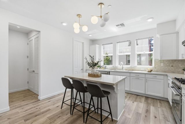 541 San Marcos Terrace 2, Sunnyvale, CA 94085