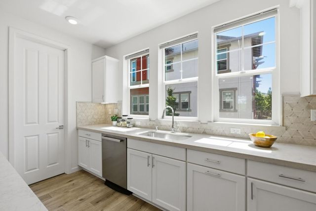 541 San Marcos Terrace 2, Sunnyvale, CA 94085