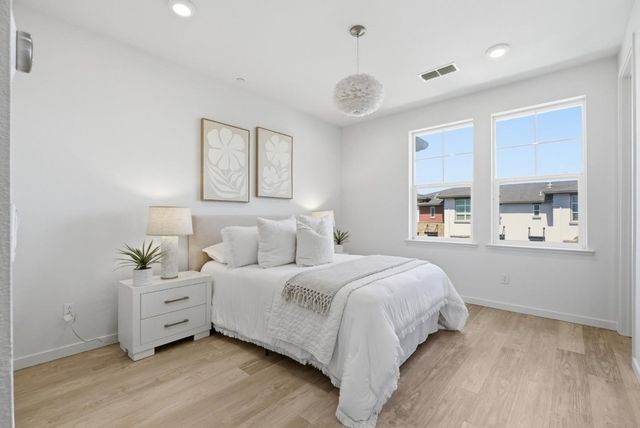 541 San Marcos Terrace 2, Sunnyvale, CA 94085