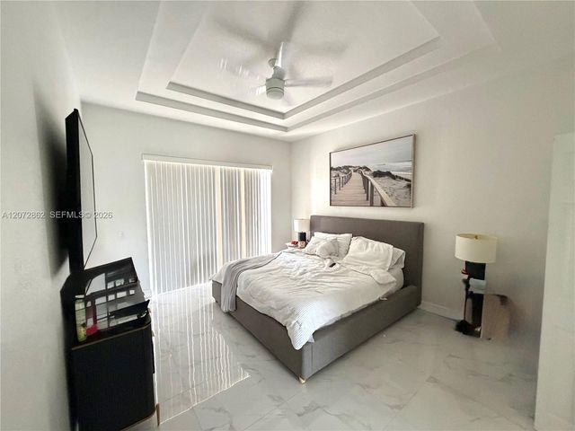 16747 NW 10th Street, Pembroke Pines, FL 33028