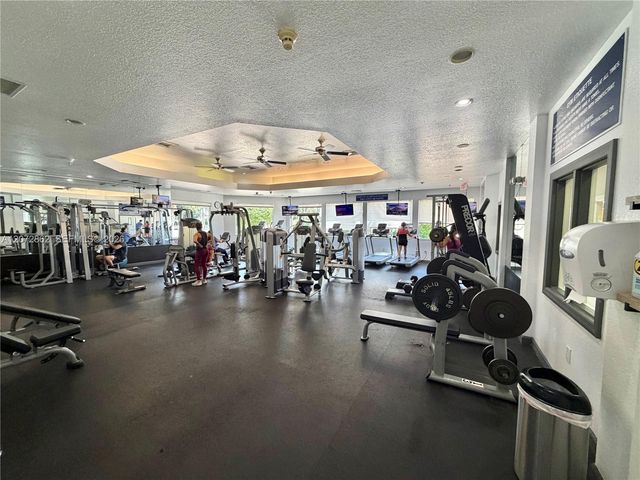 16747 NW 10th Street, Pembroke Pines, FL 33028