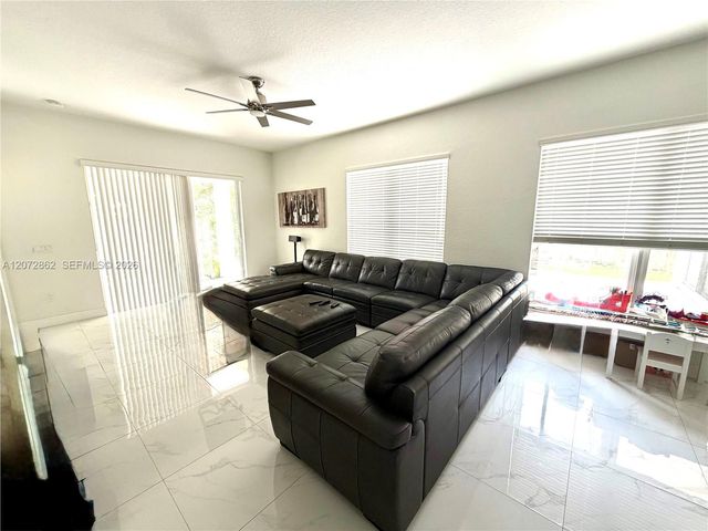 16747 NW 10th Street, Pembroke Pines, FL 33028