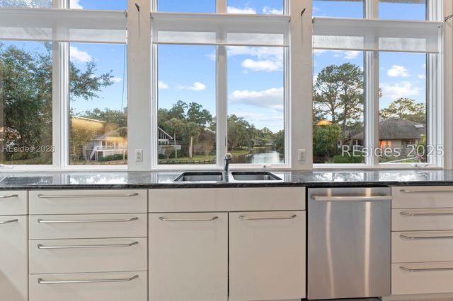30 Hearthwood Dr, Hilton Head Island, SC 29928