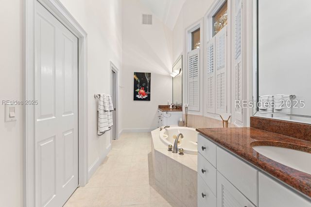 30 Hearthwood Dr, Hilton Head Island, SC 29928