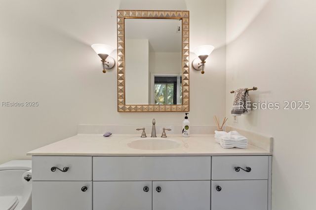 30 Hearthwood Dr, Hilton Head Island, SC 29928