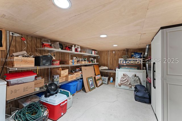 30 Hearthwood Dr, Hilton Head Island, SC 29928