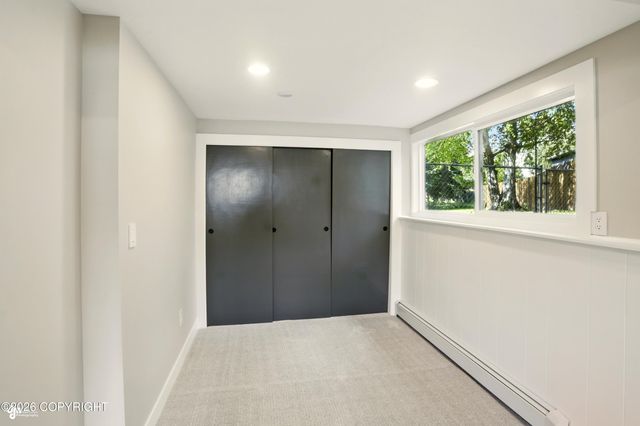 7515 E 20th Avenue, Anchorage, AK 99504