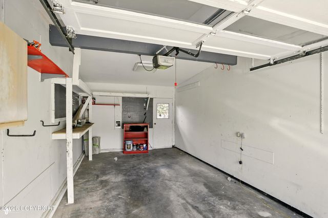 7515 E 20th Avenue, Anchorage, AK 99504