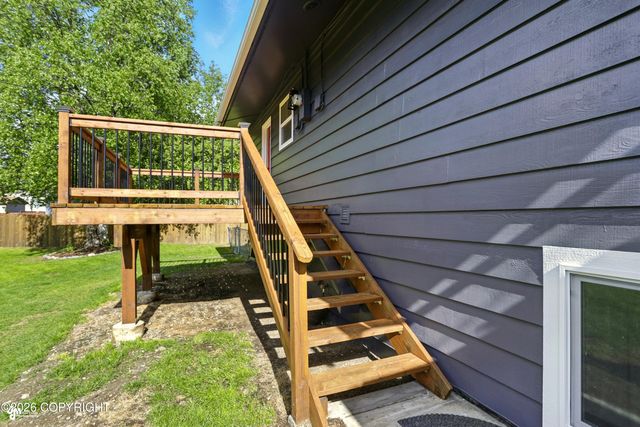 7515 E 20th Avenue, Anchorage, AK 99504