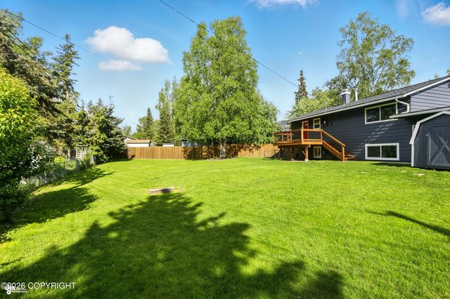 7515 E 20th Avenue, Anchorage, AK 99504