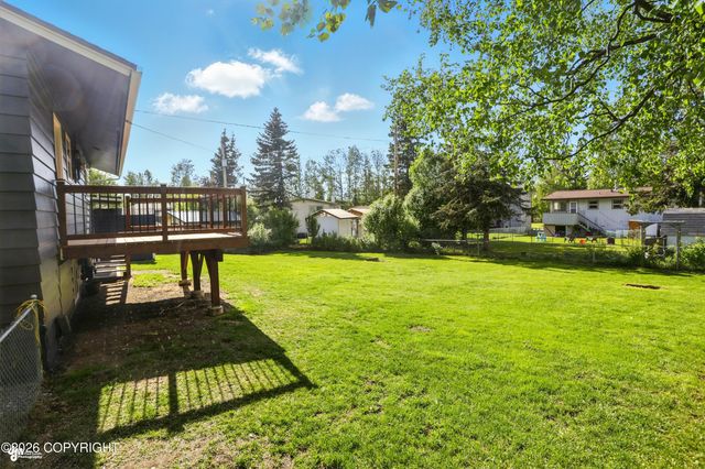 7515 E 20th Avenue, Anchorage, AK 99504