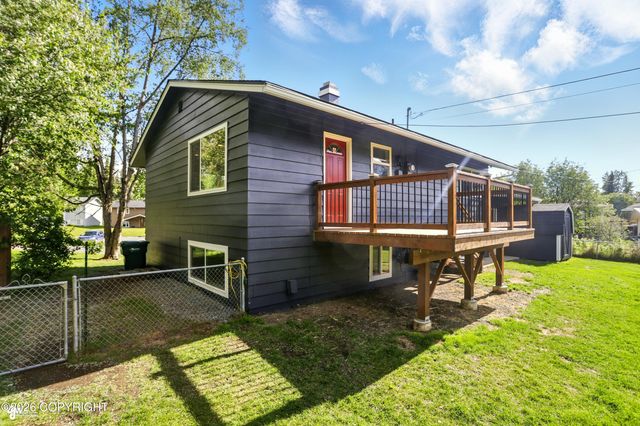 7515 E 20th Avenue, Anchorage, AK 99504