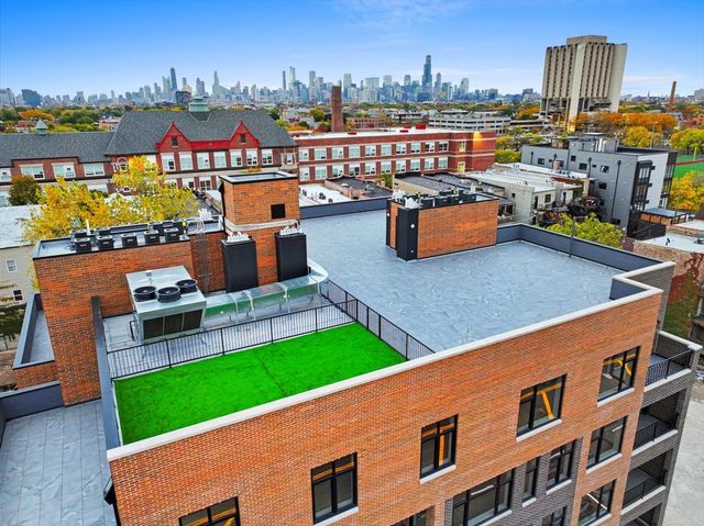 1317 N Western Avenue 504, Chicago, IL 60622