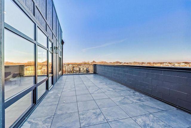 1317 N Western Avenue 504, Chicago, IL 60622