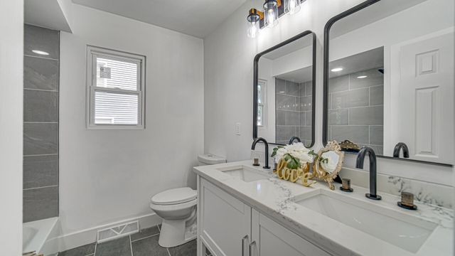 54 Indian Trail, Merrillville, IN 46410