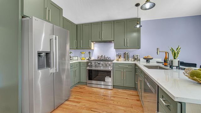 54 Indian Trail, Merrillville, IN 46410