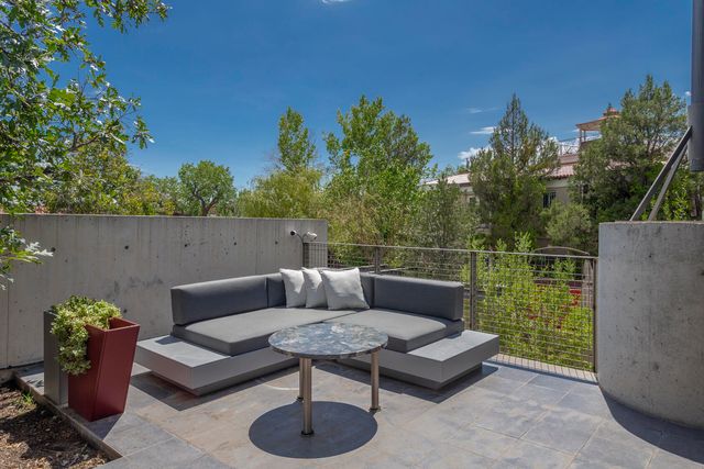 1105 Marquette Place NE, Albuquerque, NM 87106