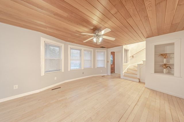 95 Cherry St, Middleboro, MA 02346