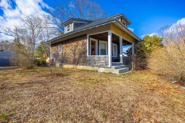 95 Cherry St, Middleboro, MA 02346