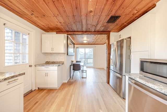 95 Cherry St, Middleboro, MA 02346