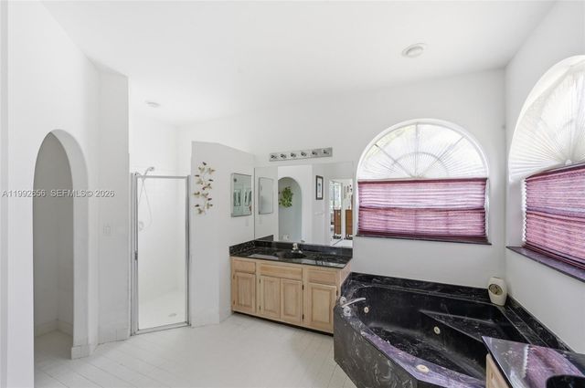 3038 Lakewood Dr, Weston, FL 33332